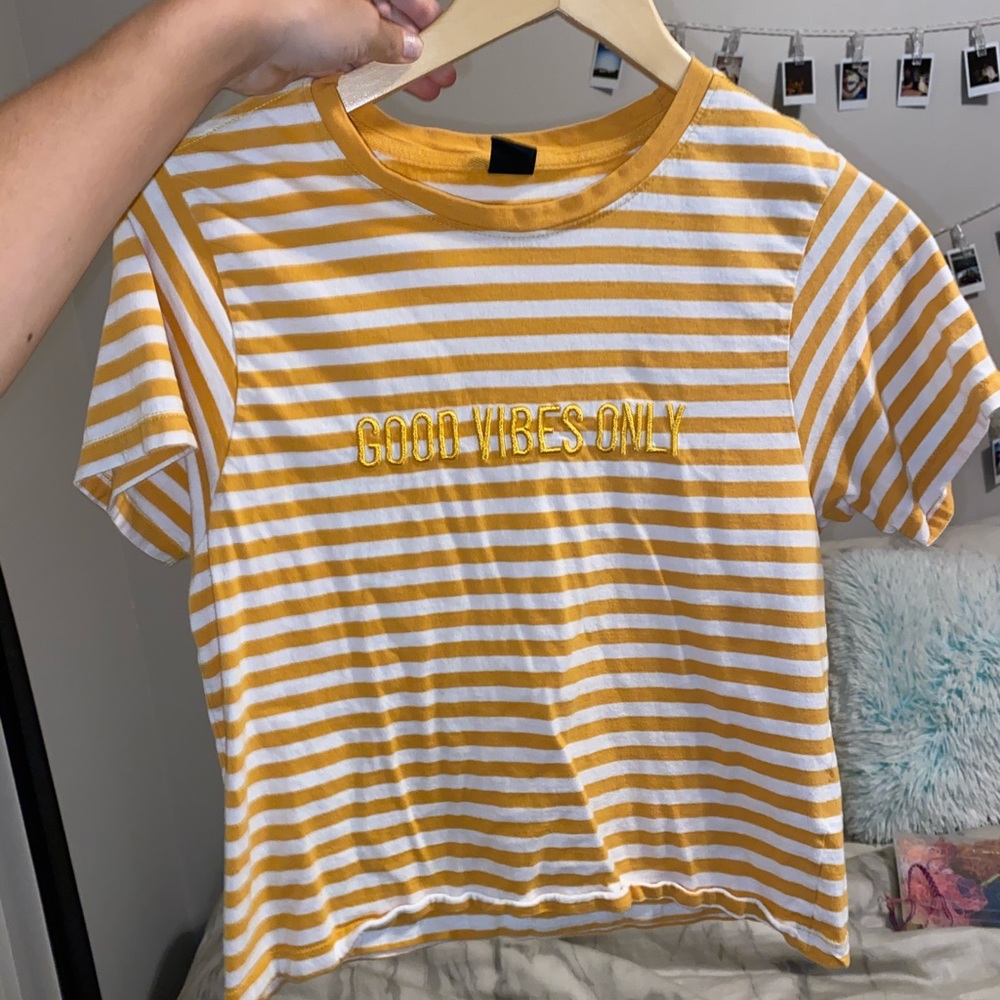 women’s graphic tee